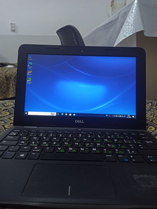 Ноутбук DELL в нормальном состояние