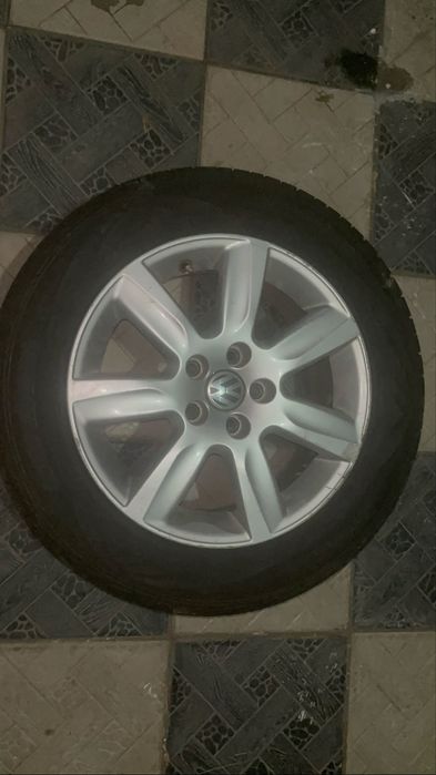 Продам диски с резиной