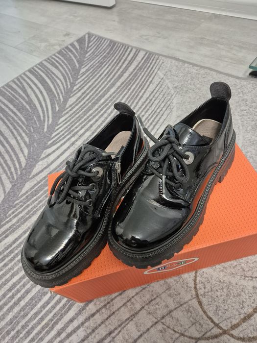 Школьная обувь на девочку