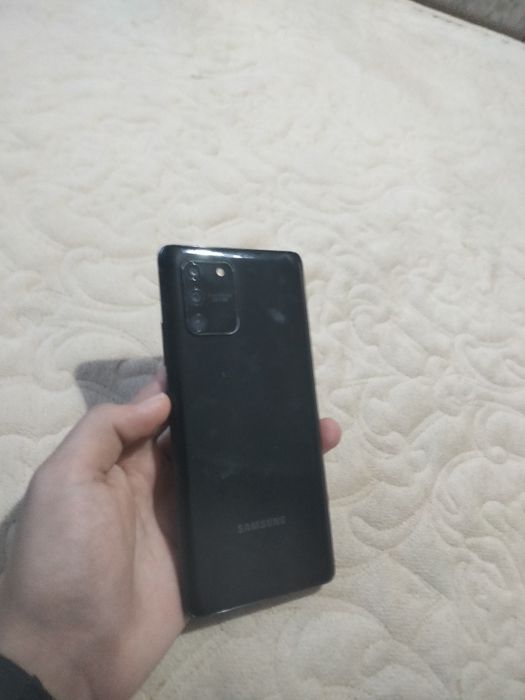 Самсунг с 10лайтт