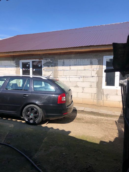 Casa+teren de vanzare