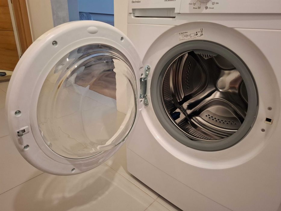 Пералня Electrolux EWS31064NU за части