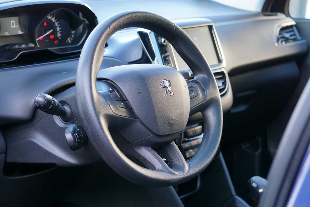 Peugeot 208 PureTech 82 Allure