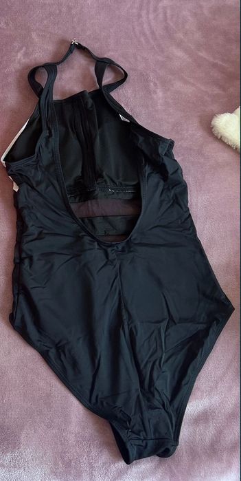 Продам Купальник