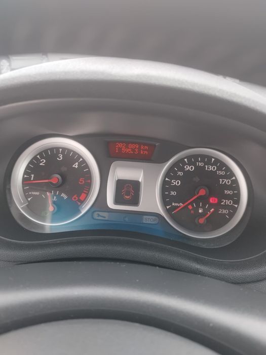 RENAULT Clio 2011 — imagine 18
