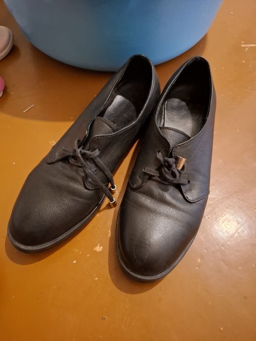 Продается обувь в хорошем состоянии