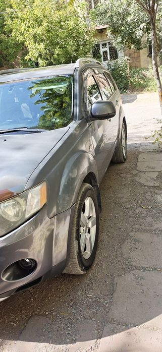 Продам Outlander XL