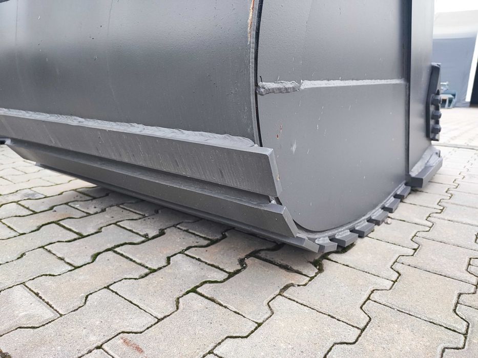 Cupă excavator ranforsată pentru EC240