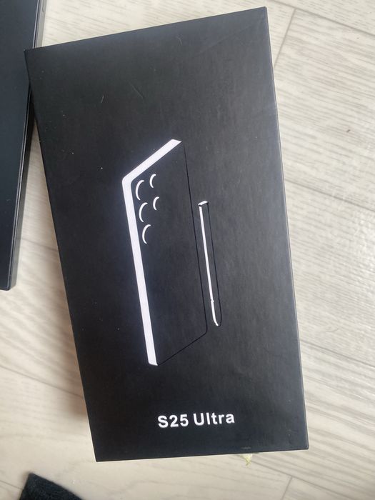 S25 Ultra.    Срочно