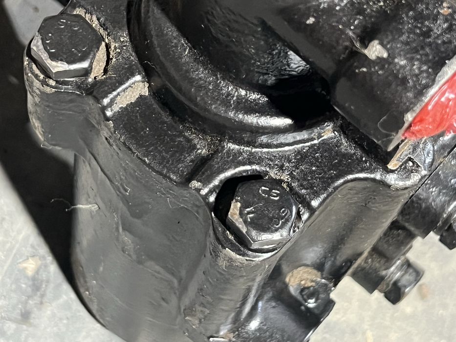 Рулевая колонка в хорошем состояние,