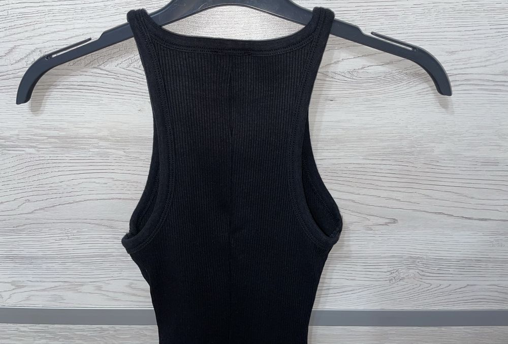 Чёрное облегающее платье Bershka
