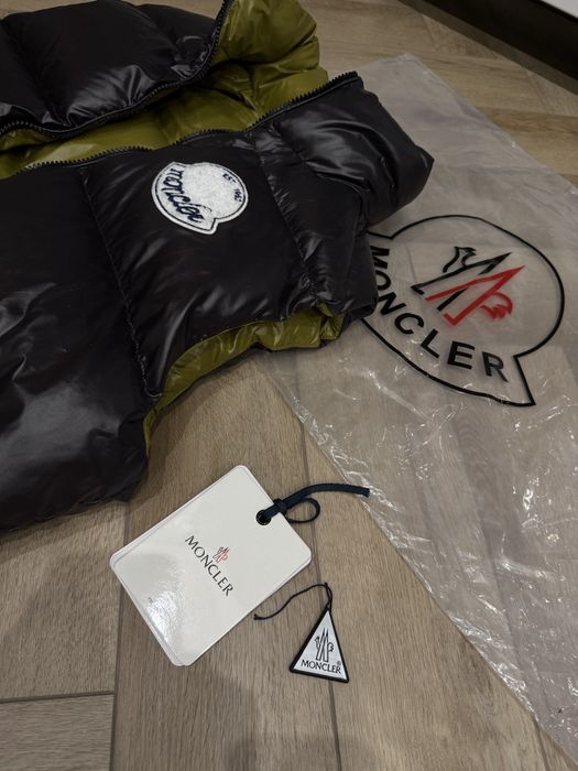 Безрукавка moncler
