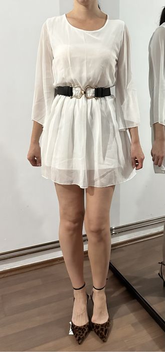 Rochie alba, cureaua cadou