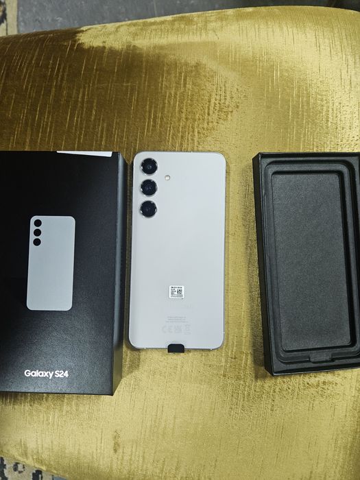 Samsung S24,8 GB