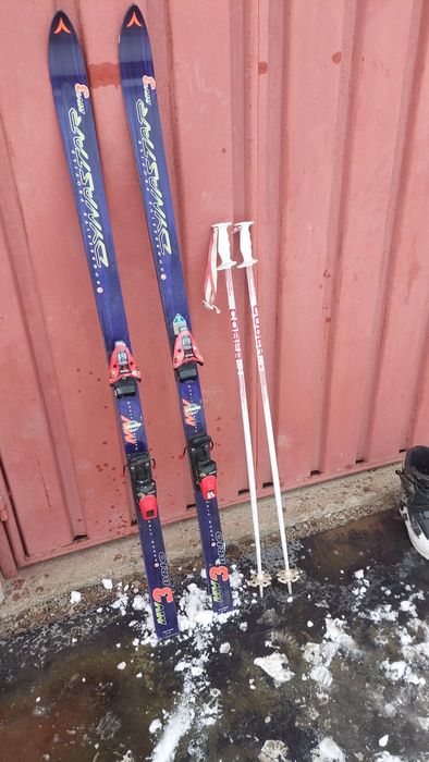 Vând skiuri Dynastar 140cm