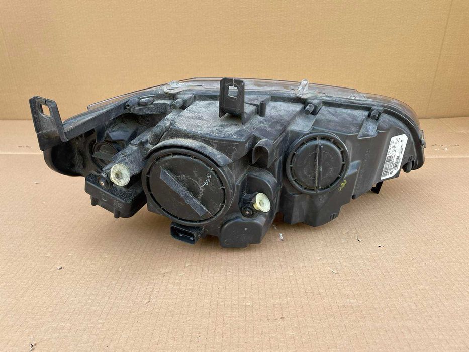 Фар BMW X6 E71 / X5 E70 | Dynamic Xenon 2011