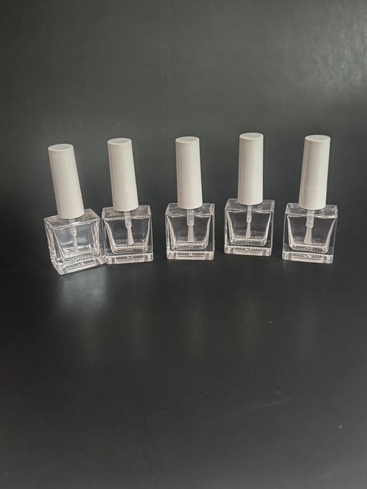 Stoc de sticlute noi de 740 de bucati, 5 ml