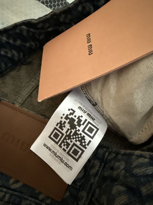 Отигинални женски дънки MIU MIU