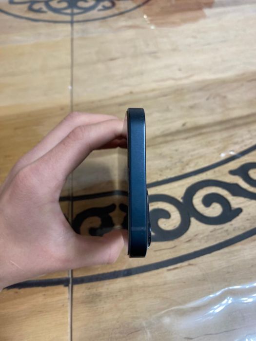 iPhone 13 с гарантией