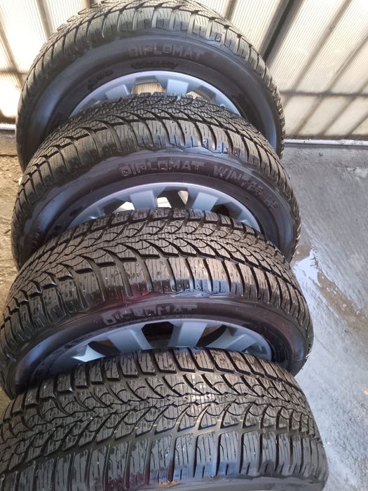 Vand 2 seturi roti opel 205/55/R16 (anvelope +jante) vara/iarna