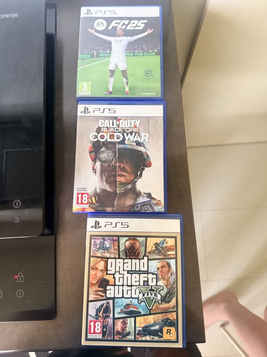 Продавам PlayStation 5 чисто нов
