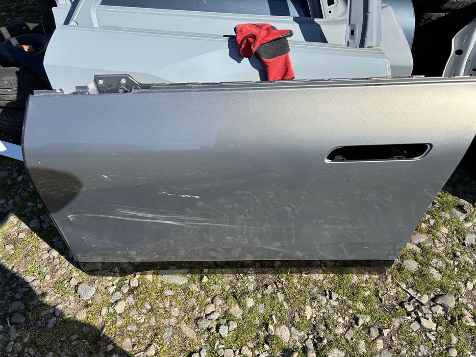 Врата БМВ ИХ/BMW Ix I20