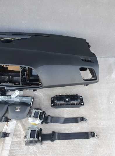 Seat Ateca - kit airbag / plansa de bord / set centuri de siguranta