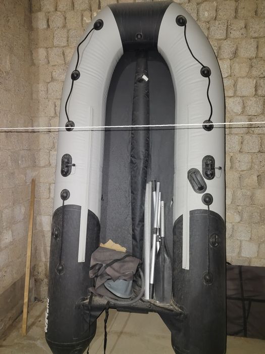 лодка ривьера 3200