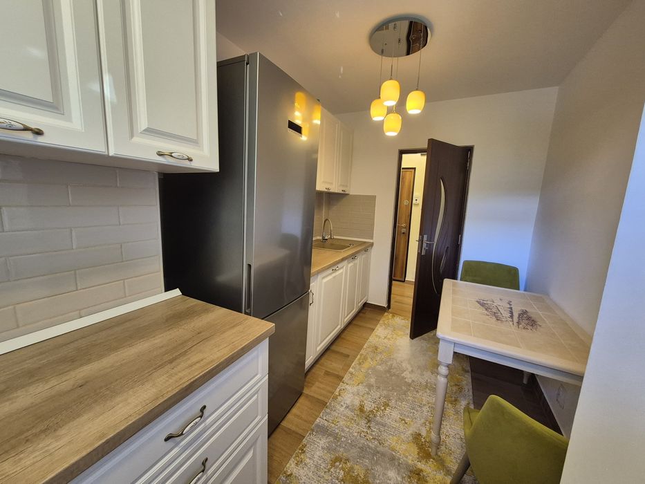 Apartament 3 camere Tiglina 2 - de inchiriat
