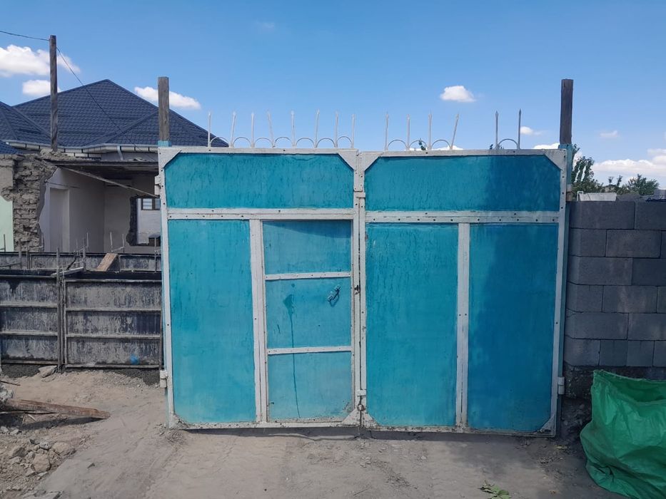 Дарбаза сатылады 2 штук