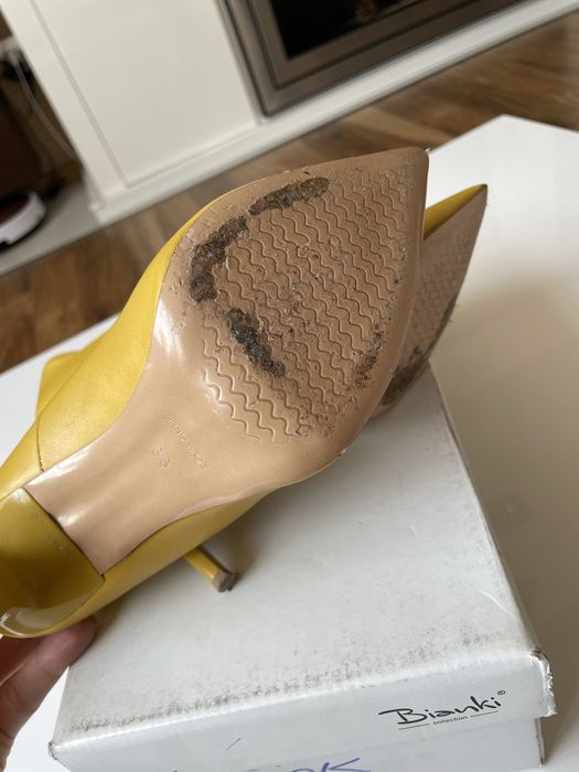 Обувки на ток