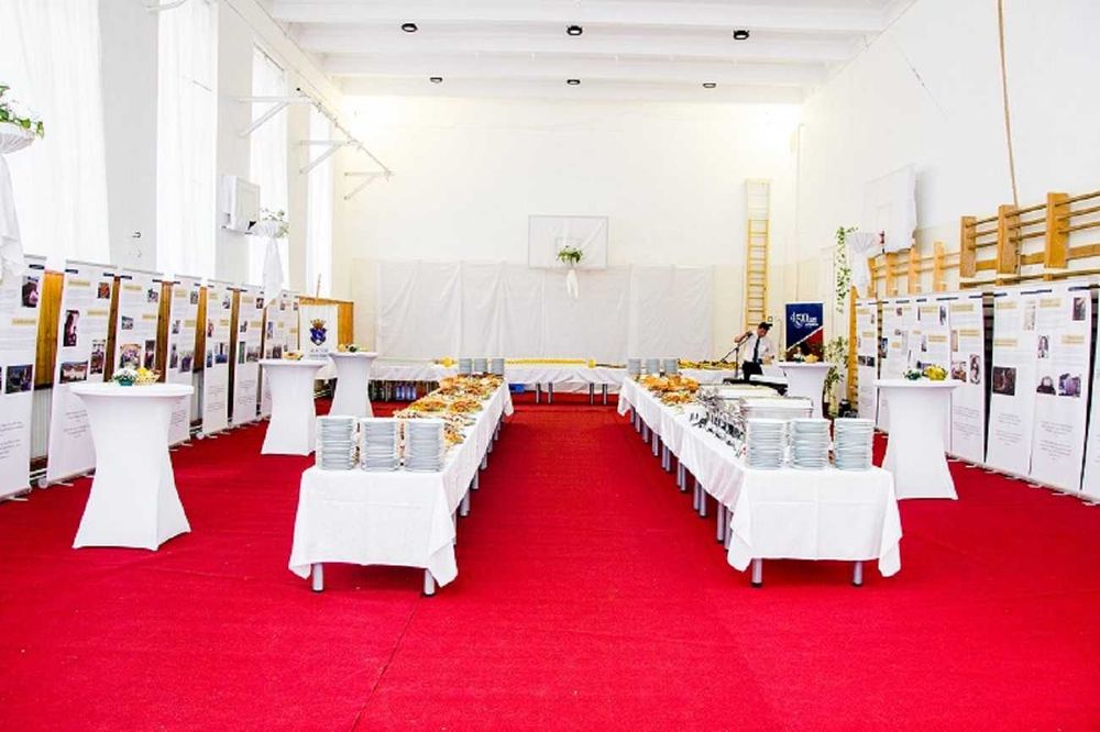 Inchiriere mese,scaune,logistica/vesela completa pentru evenimente