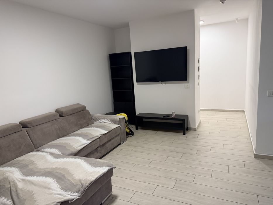 Inchiriez apartament 2 camere West Residence