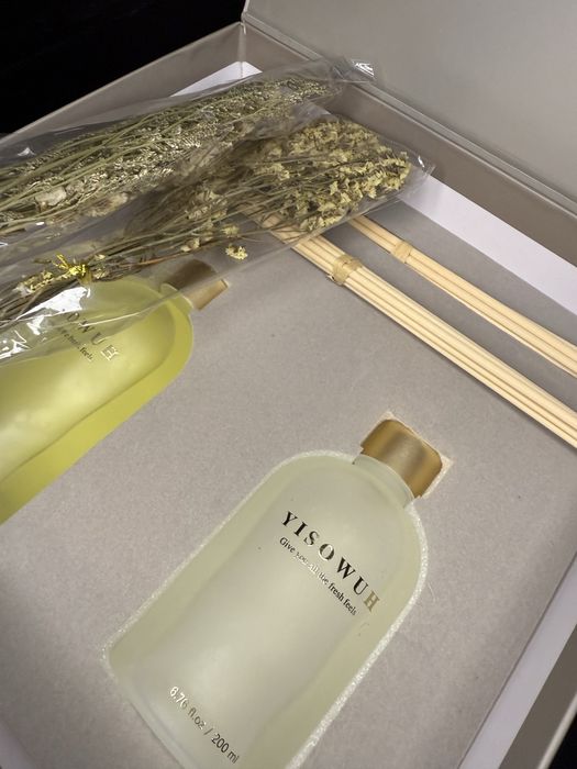 YISOWUH Reed Diffuser – Jasmine, Lily & Osmanthus