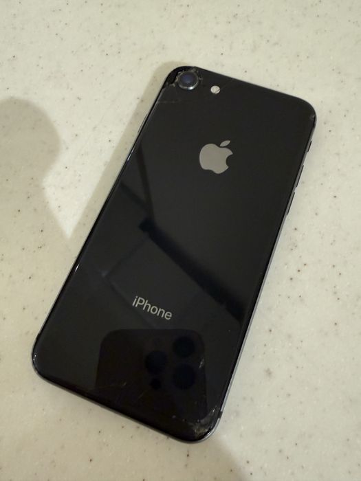 Iphone 8 64 gb sotiladi