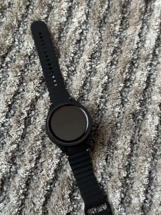 Умные часы Samsung Galaxy Watch 5 Pro