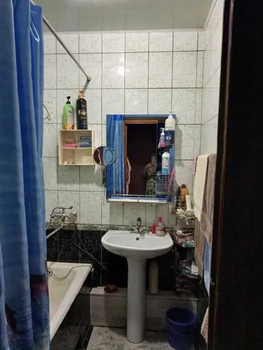 (М) Ohangrabo (Panelniy)da to‘liq 4 xonali kvartira sotiladi
