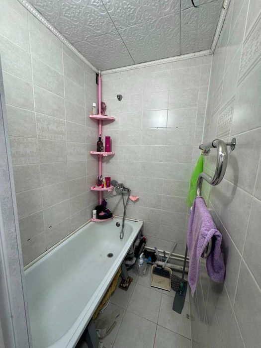 Продам 2 ку Ломоносова 17\3 2 этаж