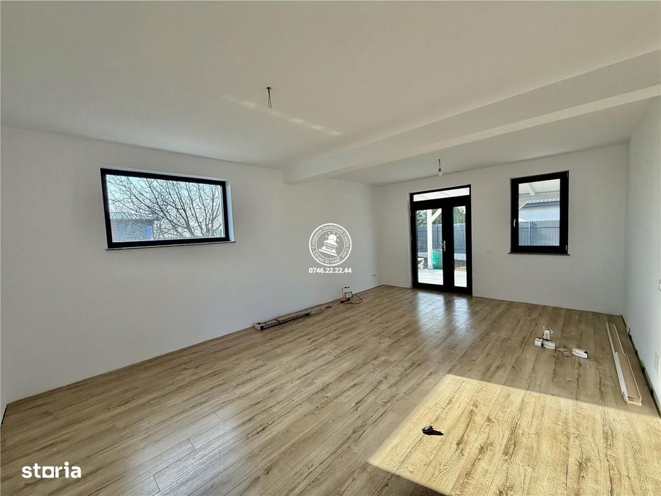 Vila  de vanzare  Miroslava,