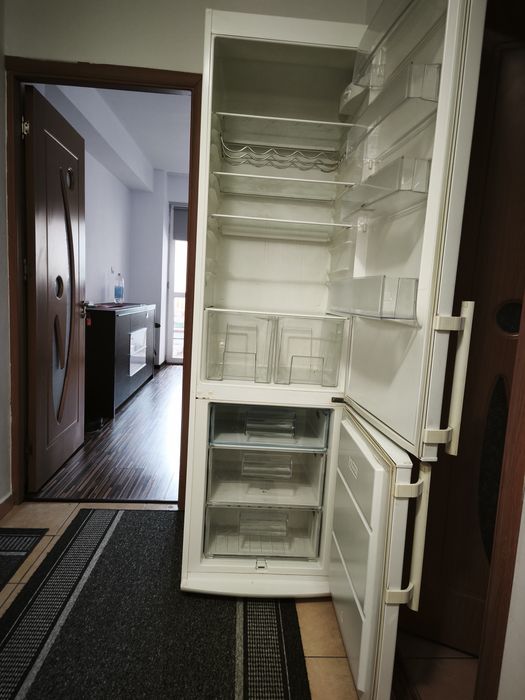 Combina frigorifica Electrolux EN4000AOW
