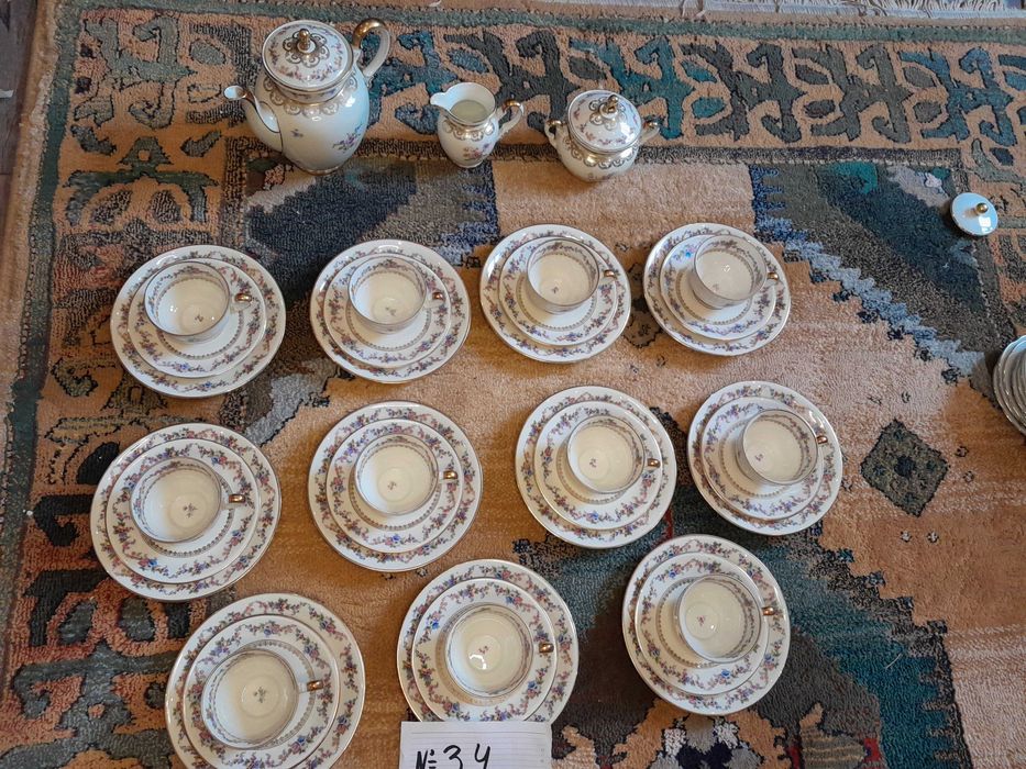 Порцеанов винтидж сервиз