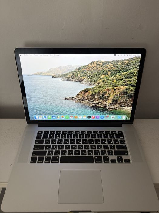 Macbook Pro 15inch/i7/8/256