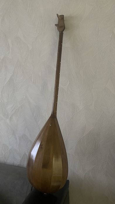 Продам Домбру        .