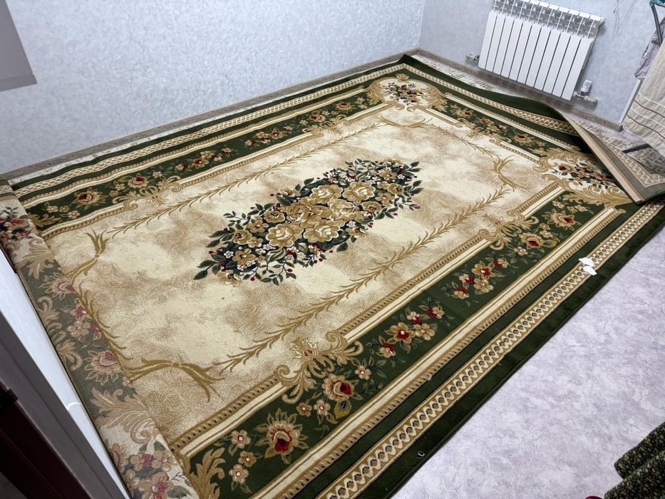 Продам ковер. 2.5*3.5