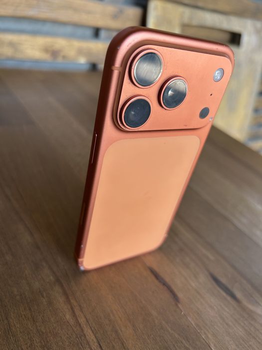 Iphone 17 pro inca in garantie