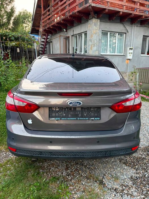 FORD Focus 2011 — imagine 3