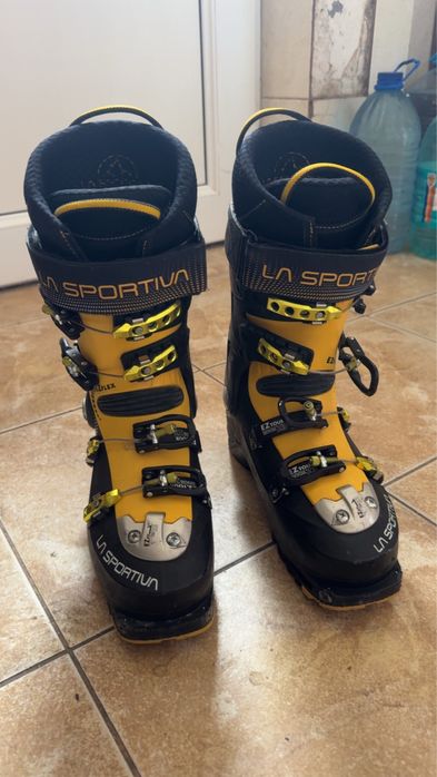 Clăpari ski tură La Sportiva (skimo) – stare bună