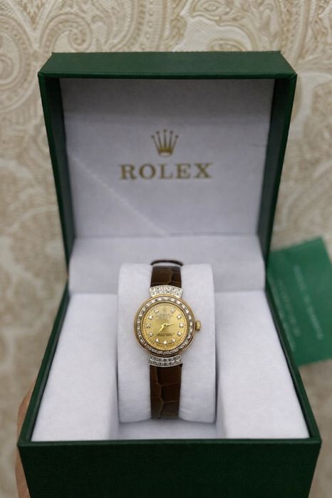 Rolex сагаты почти новый