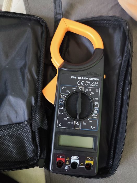 Дигитални клещи meter