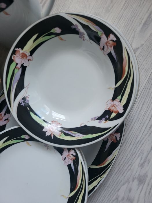 Сервиз столовый с кофейником